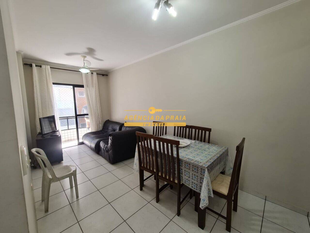 Apartamento Vila Guilhermina, Praia Grande - SP