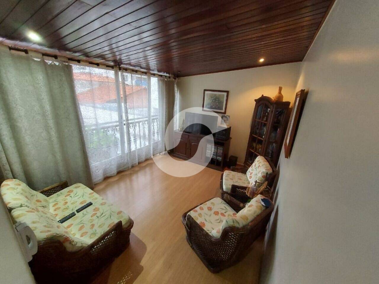 Casa Santa Rosa, Niterói - RJ