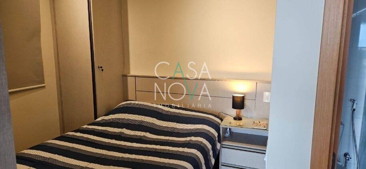 Apartamento Boqueirão, Santos - SP