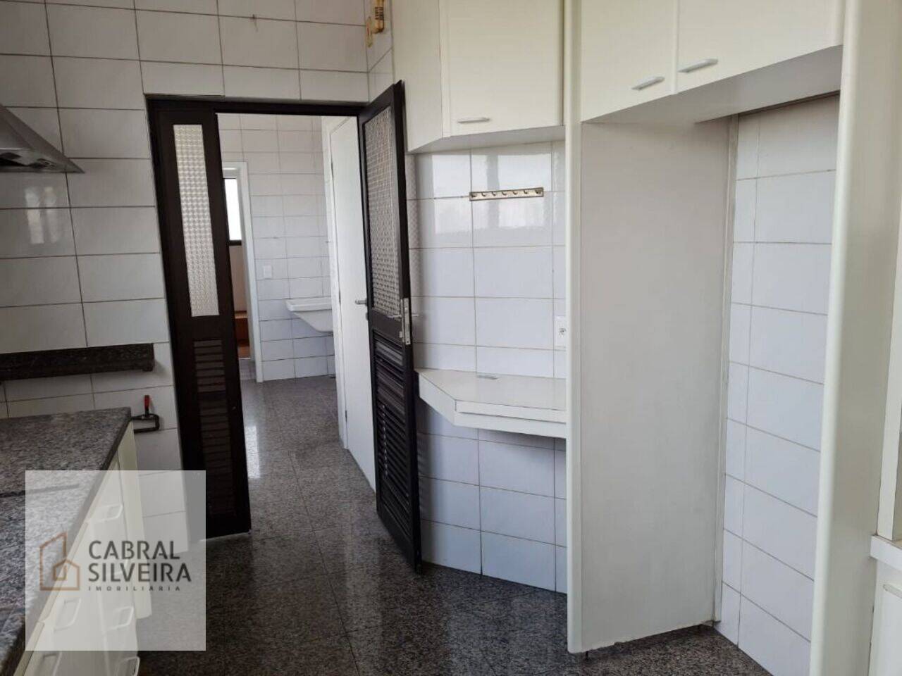 Apartamento Moema, São Paulo - SP