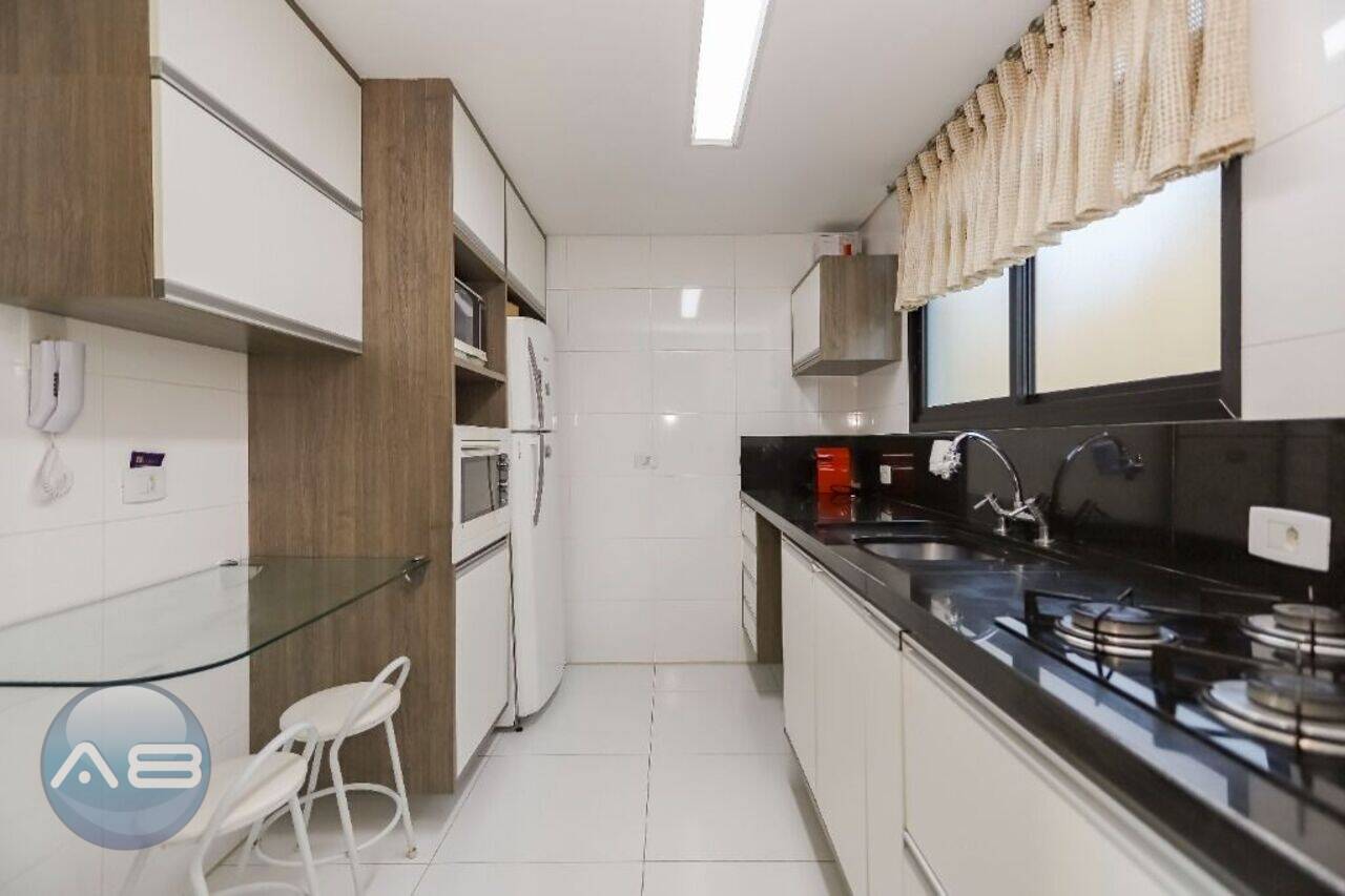 Apartamento Água Verde, Curitiba - PR