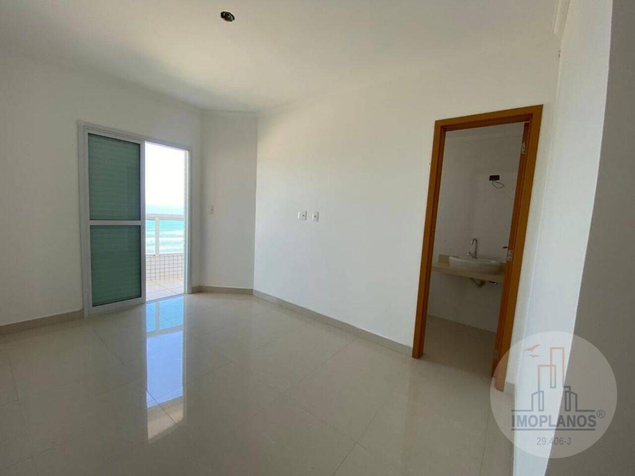 Apartamento Vila Guilhermina, Praia Grande - SP