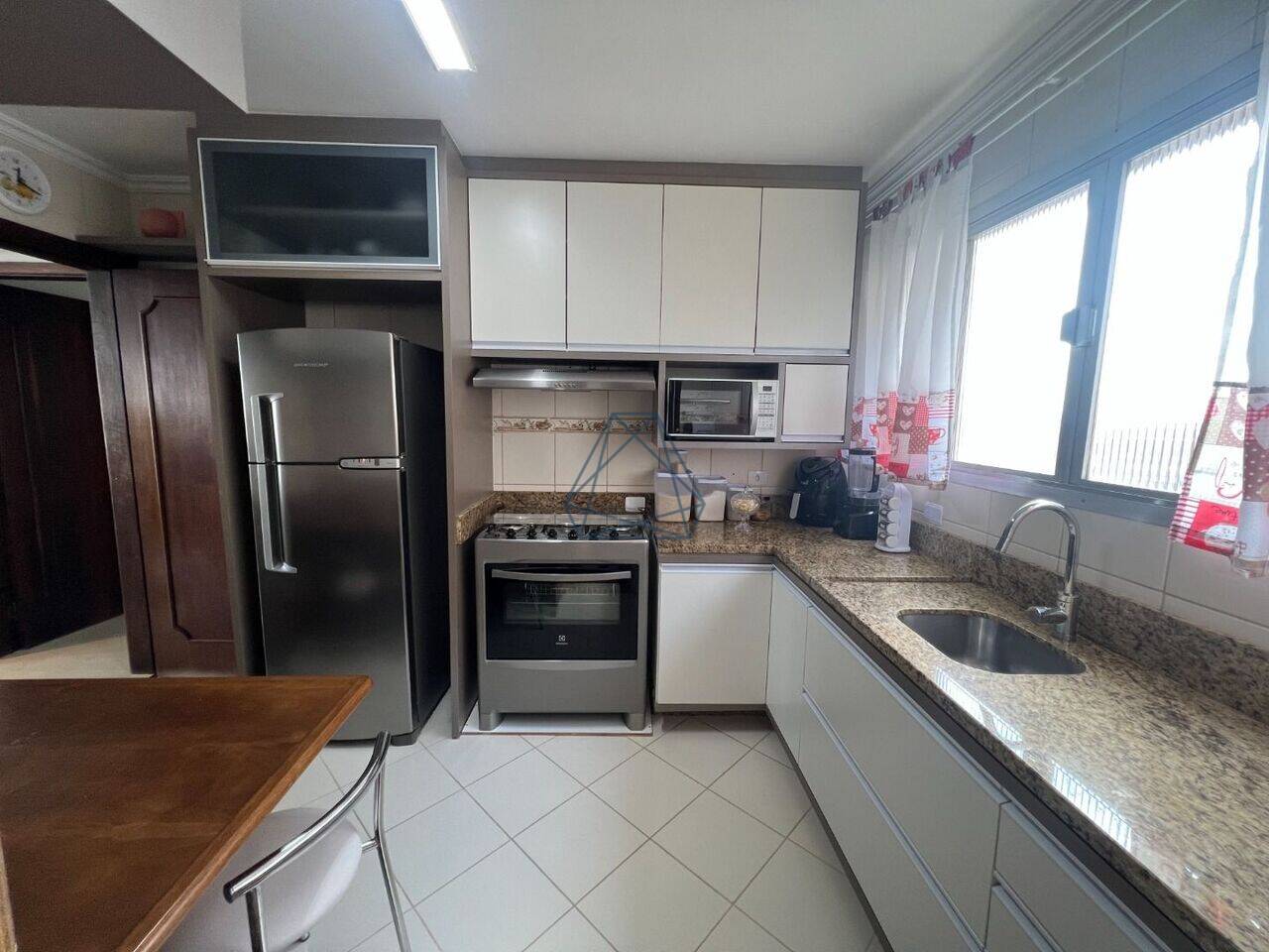 Apartamento Rebouças, Curitiba - PR