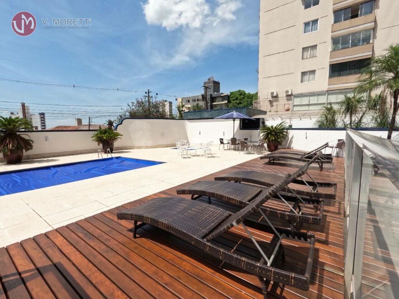 Apartamento com 4 quartos, 322 m²