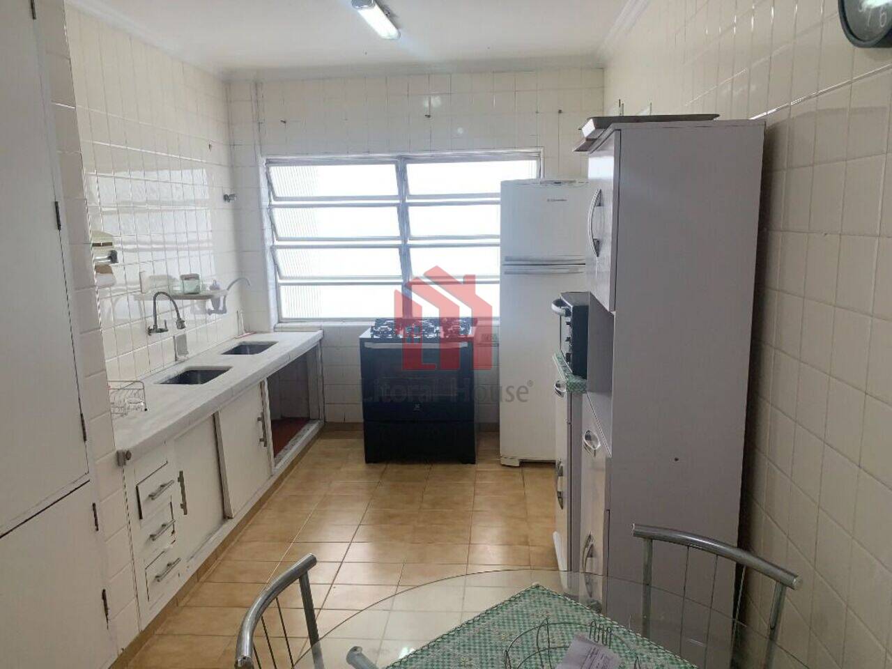 Apartamento Boqueirão, Santos - SP