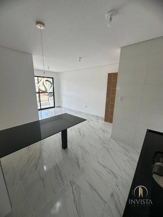 Apartamento de 63 m² na Clóvis de Holanda Calado - Intermares - Cabedelo - PB, à venda por R$ 450.00