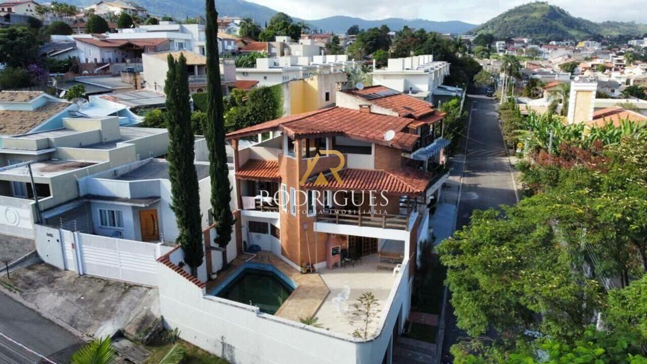 Casa Jardim das Flores, Atibaia - SP