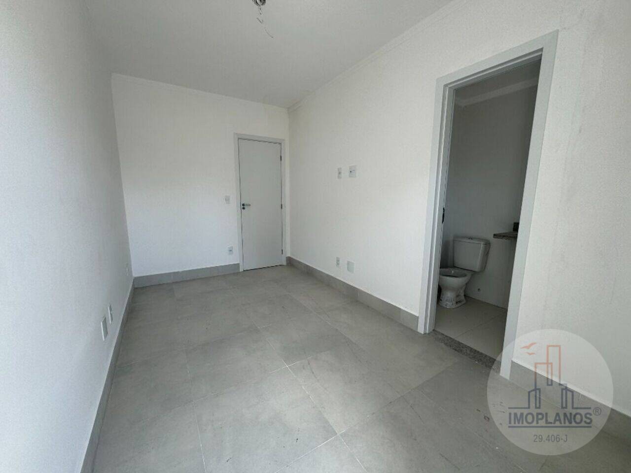 Apartamento Vila Guilhermina, Praia Grande - SP