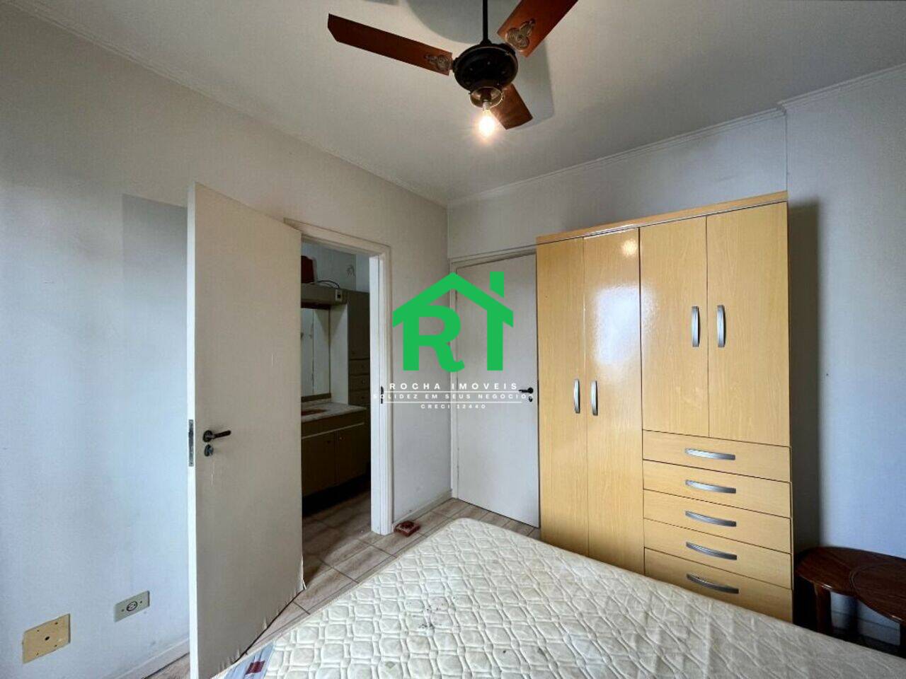 Apartamento Jardim Astúrias, Guarujá - SP