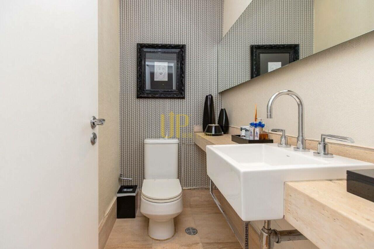 Apartamento duplex Vila Nova Conceição, São Paulo - SP