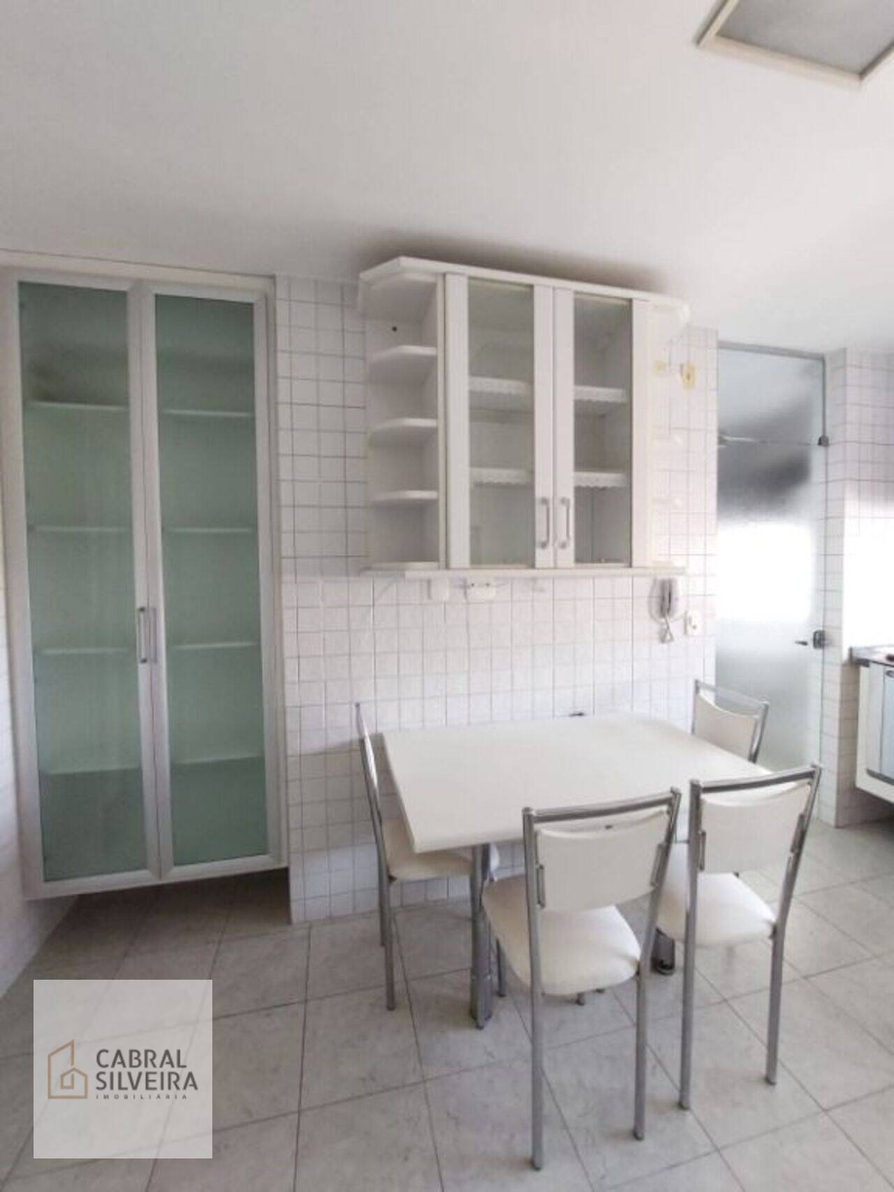 Apartamento Moema, São Paulo - SP