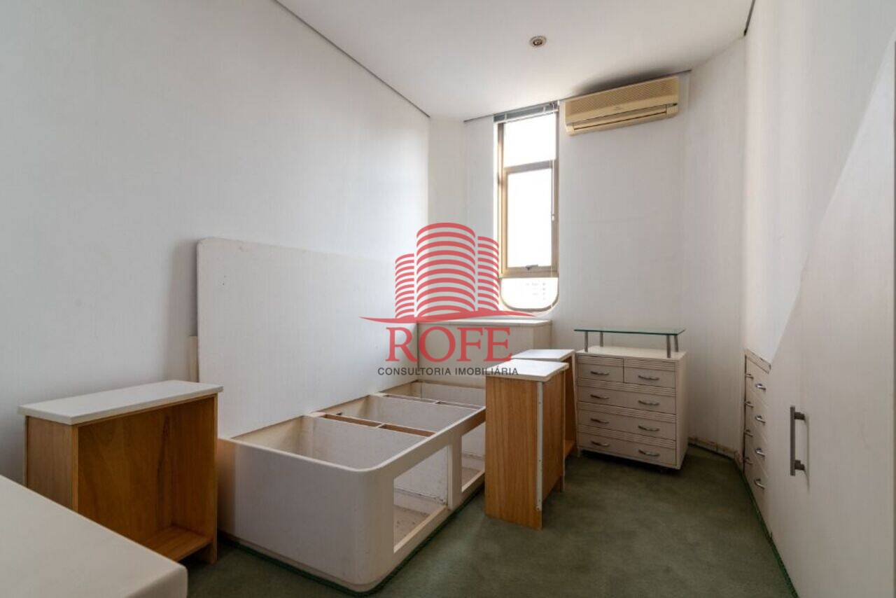 Apartamento duplex Moema, São Paulo - SP