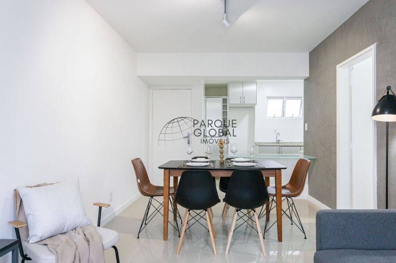 Apartamento Vila Olímpia, São Paulo - SP