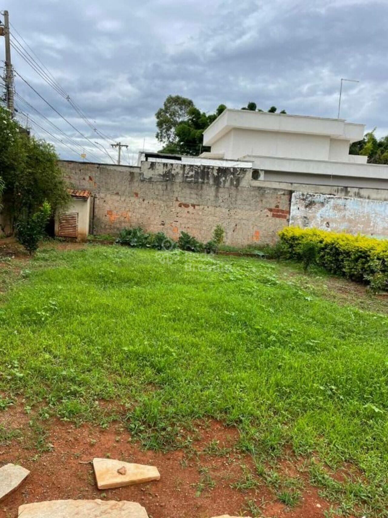 Casa Setor Habitacional Arniqueiras, Águas Claras - DF