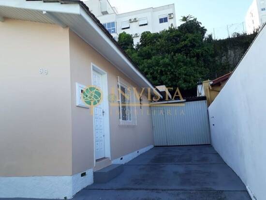 Casa na Hermes Zapelini - Barreiros - São José - SC, à venda por R$ 650.000