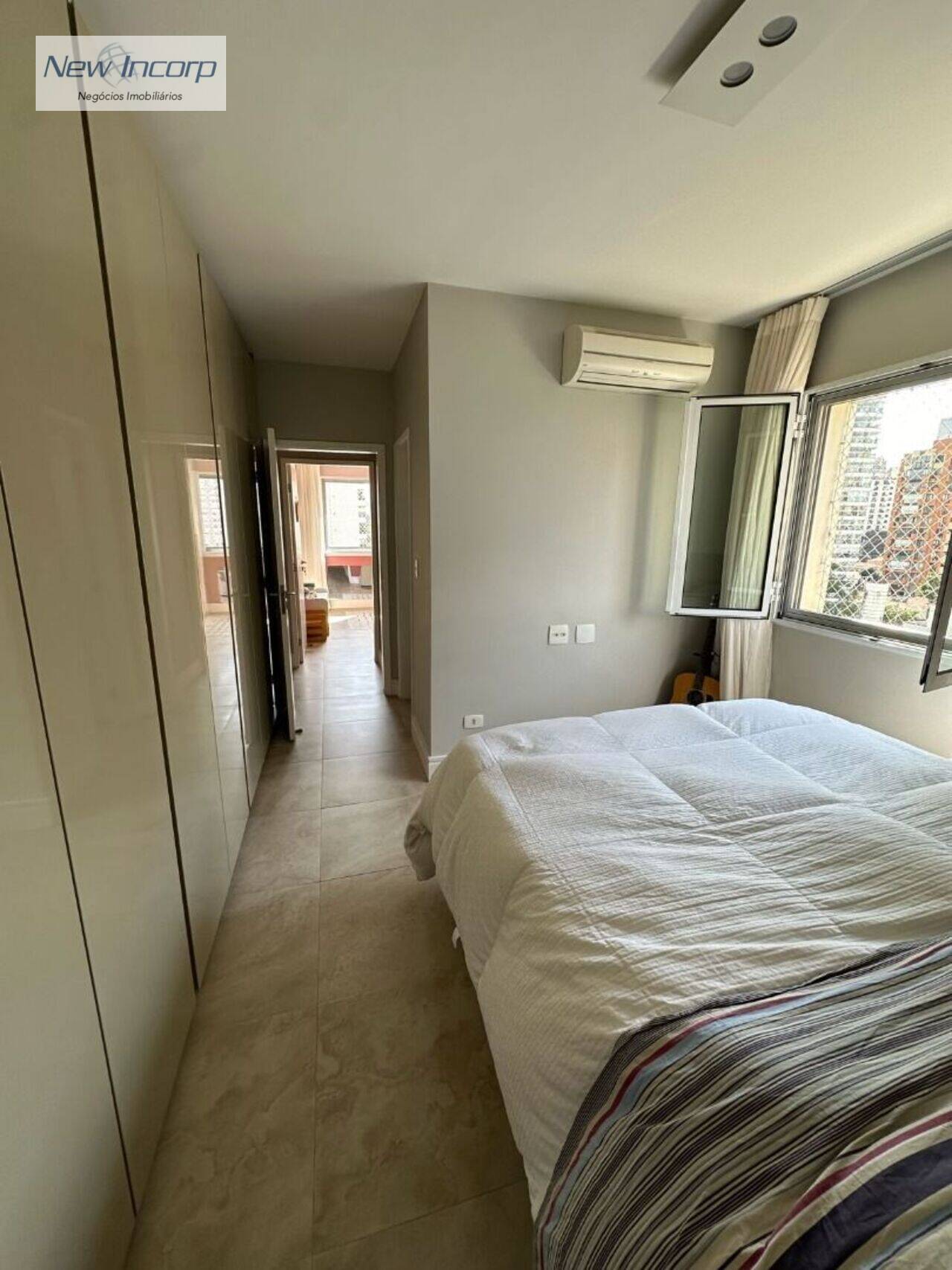 Apartamento Moema, São Paulo - SP