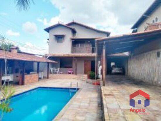 Casa de 150 m² Planalto - Belo Horizonte, à venda por R$ 1.850.000