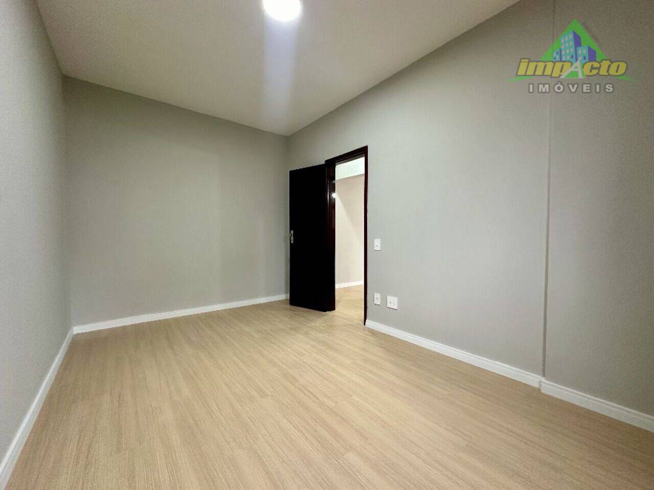 Apartamento Vila Guilhermina, Praia Grande - SP