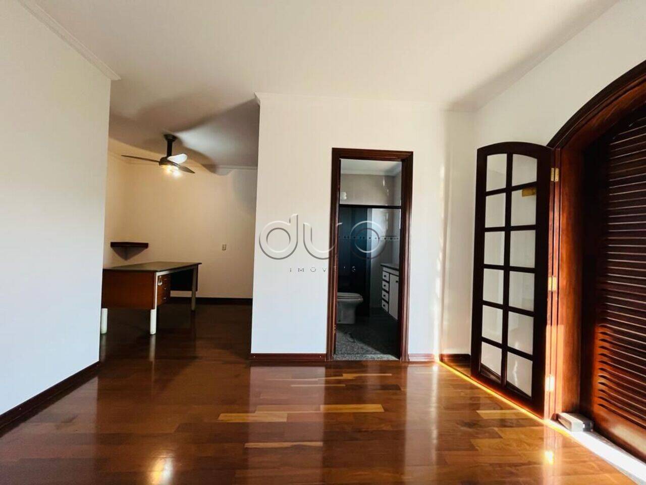 Casa com 3 dormitórios à venda, 244 m² por R$ 890.000 - Chácara Nazaré - Piracicaba/SP
