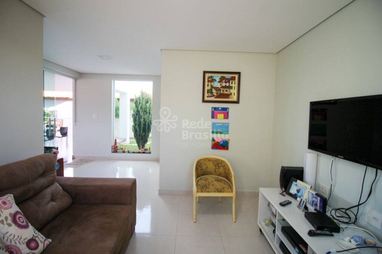 Casa Setor Habitacional Jardim Botânico, Brasília - DF