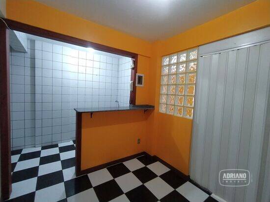 Apartamento de 37 m² na Professora Sofia Quint de Souza - Capoeiras - Florianópolis - SC, aluguel po