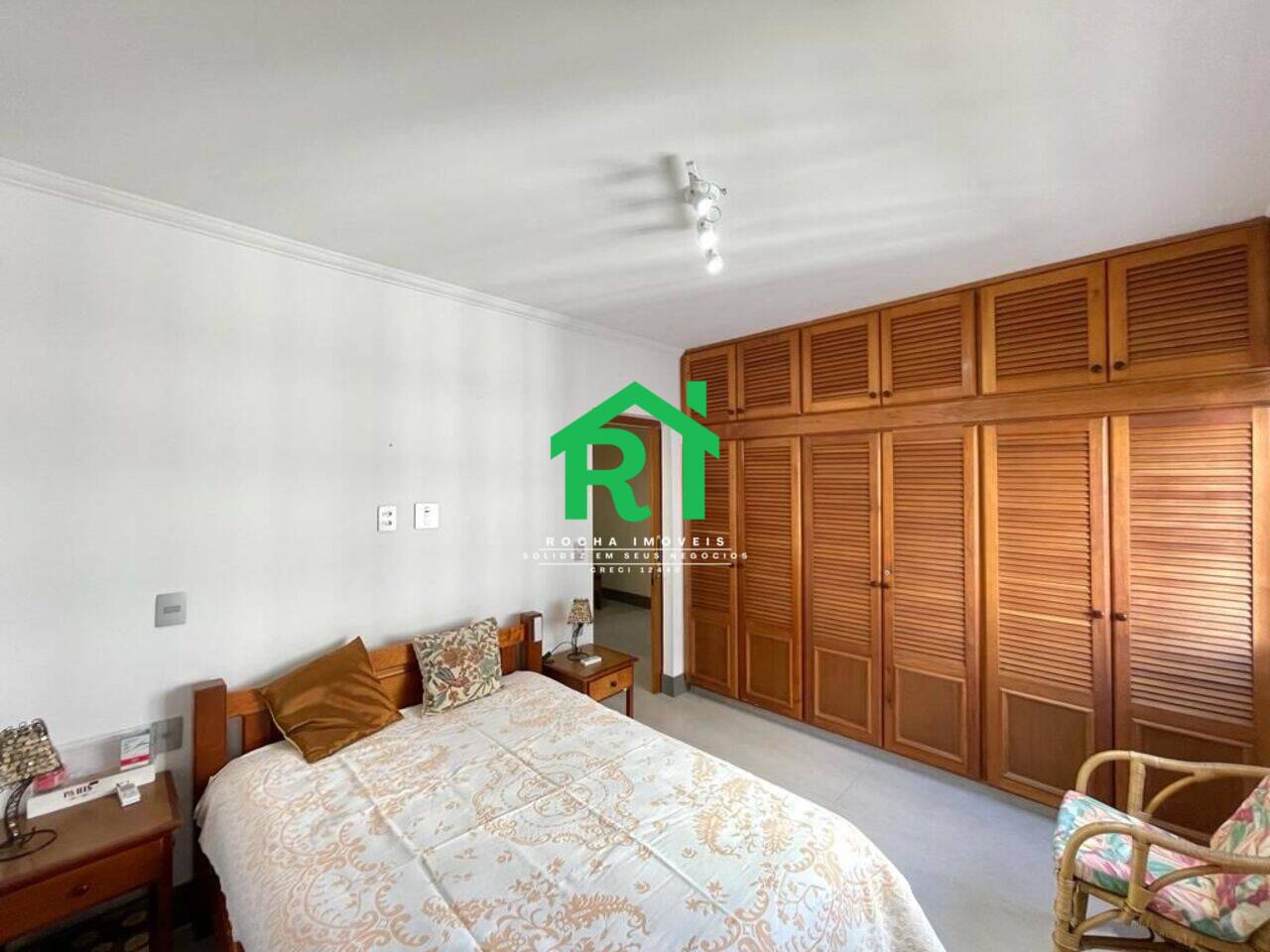 Apartamento Jardim Astúrias, Guarujá - SP