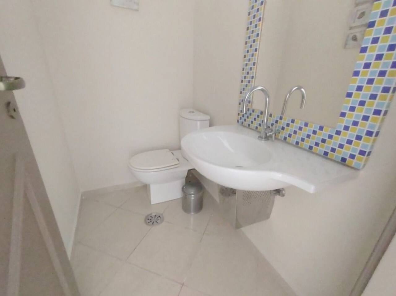 Apartamento Praia das Pitangueiras, Guarujá - SP