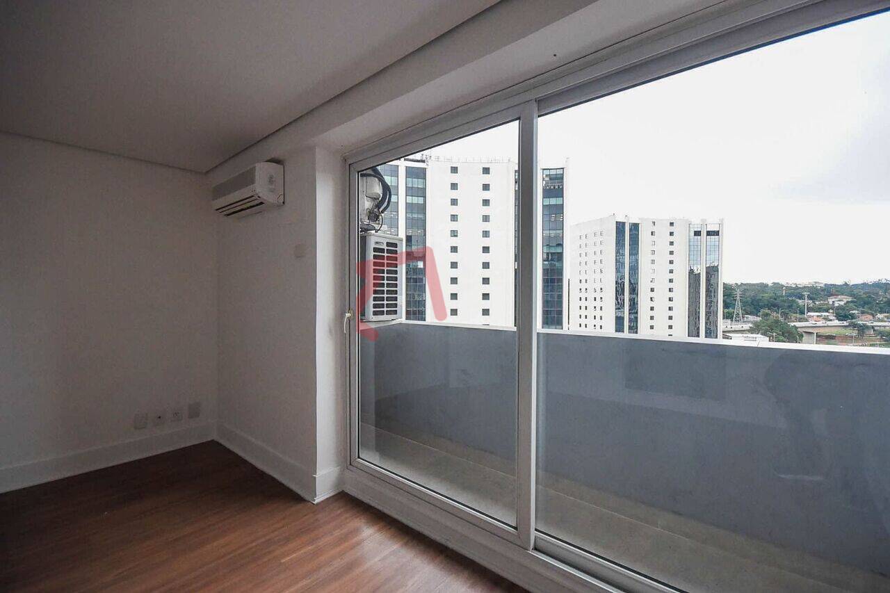 Conjunto Vila Olímpia, São Paulo - SP