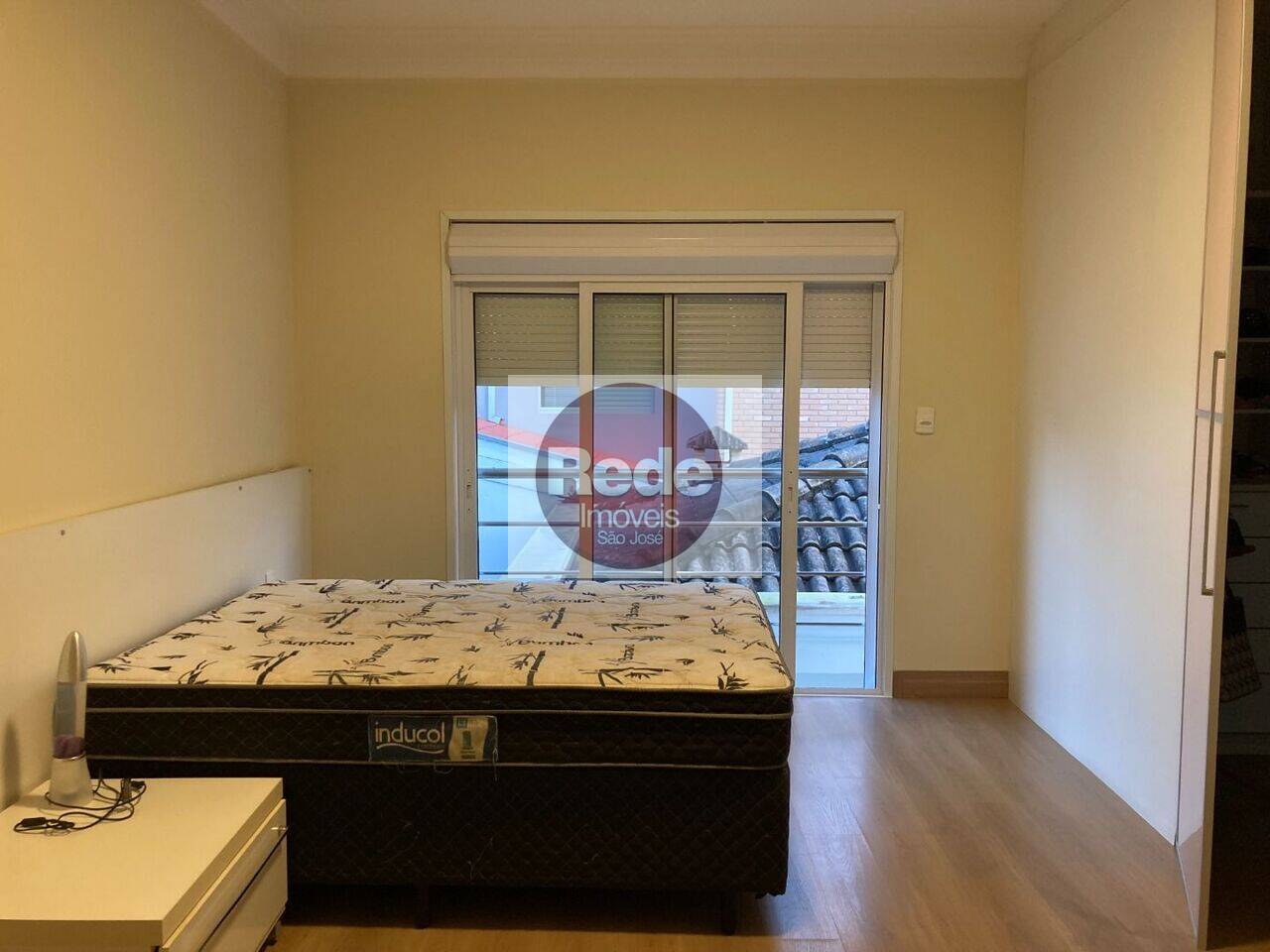 Casa Conjunto Residencial Esplanada do Sol, São José dos Campos - SP