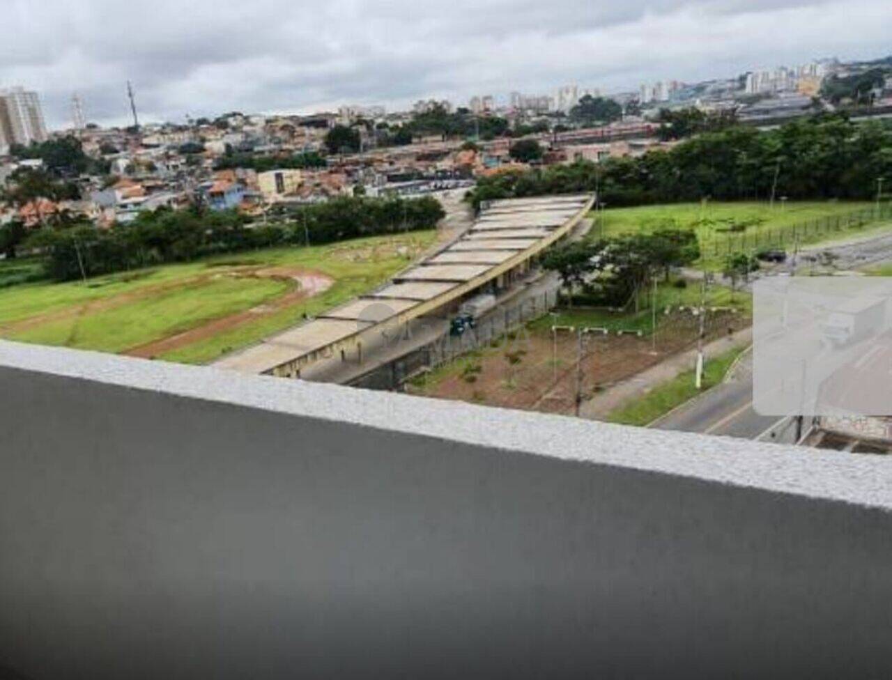 Apartamento Vila Carmosina, São Paulo - SP