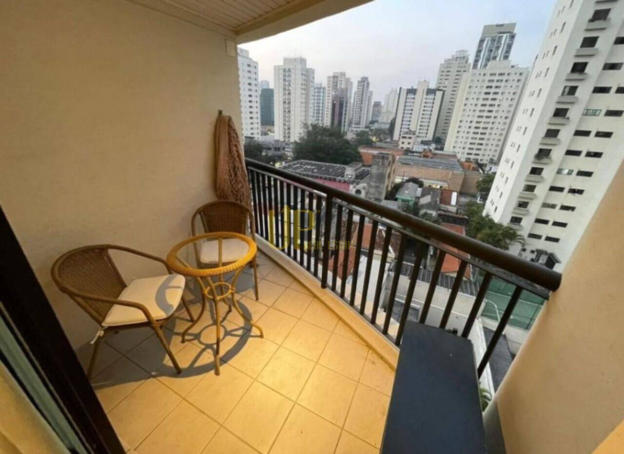 Flat Moema, São Paulo - SP