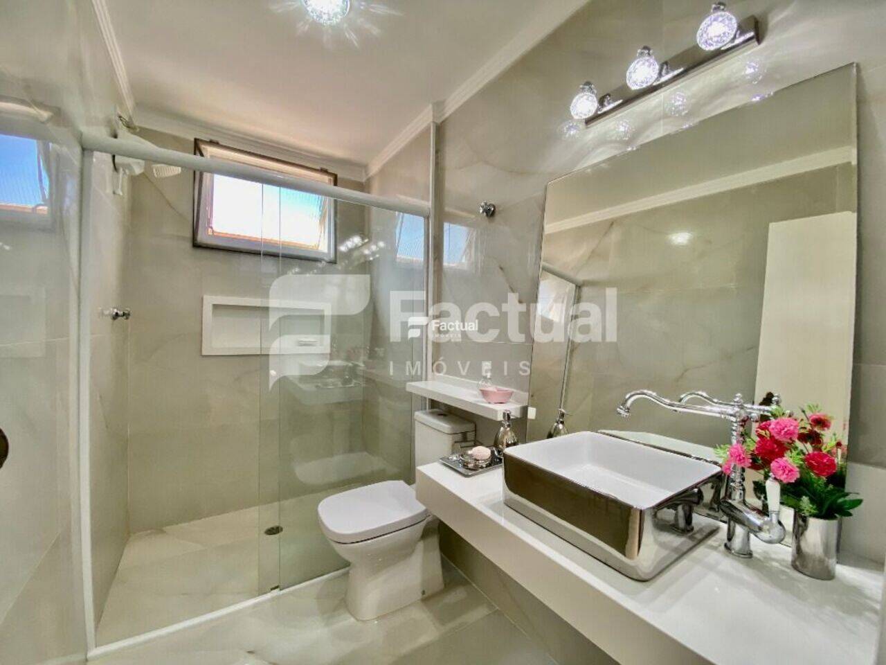 Apartamento Praia da Enseada - Rufinos, Guarujá - SP