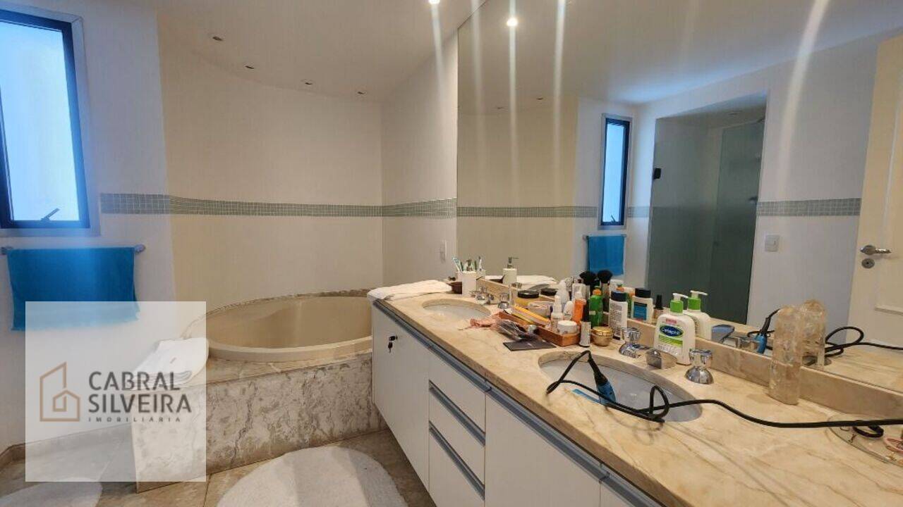 Apartamento Moema, São Paulo - SP