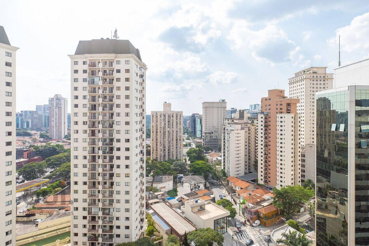 Apartamento duplex Vila Olímpia, São Paulo - SP