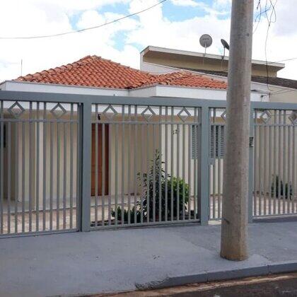 Casas à venda Centro