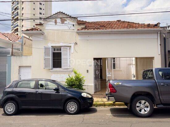 Casa de 126 m² Centro - Rio Claro, à venda por R$ 450.000