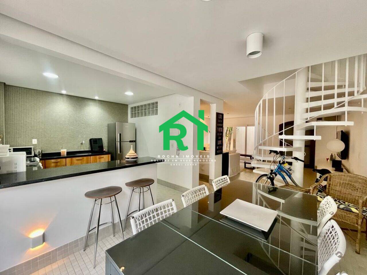 Apartamento triplex Enseada, Guarujá - SP