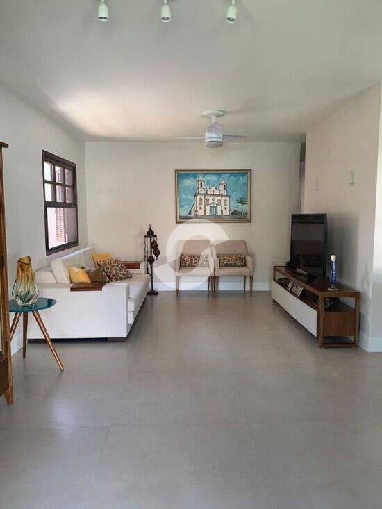 Casa de 189 m² na Américo Alves da Costa - Piratininga - Niterói - RJ, à venda por R$ 1.100.000