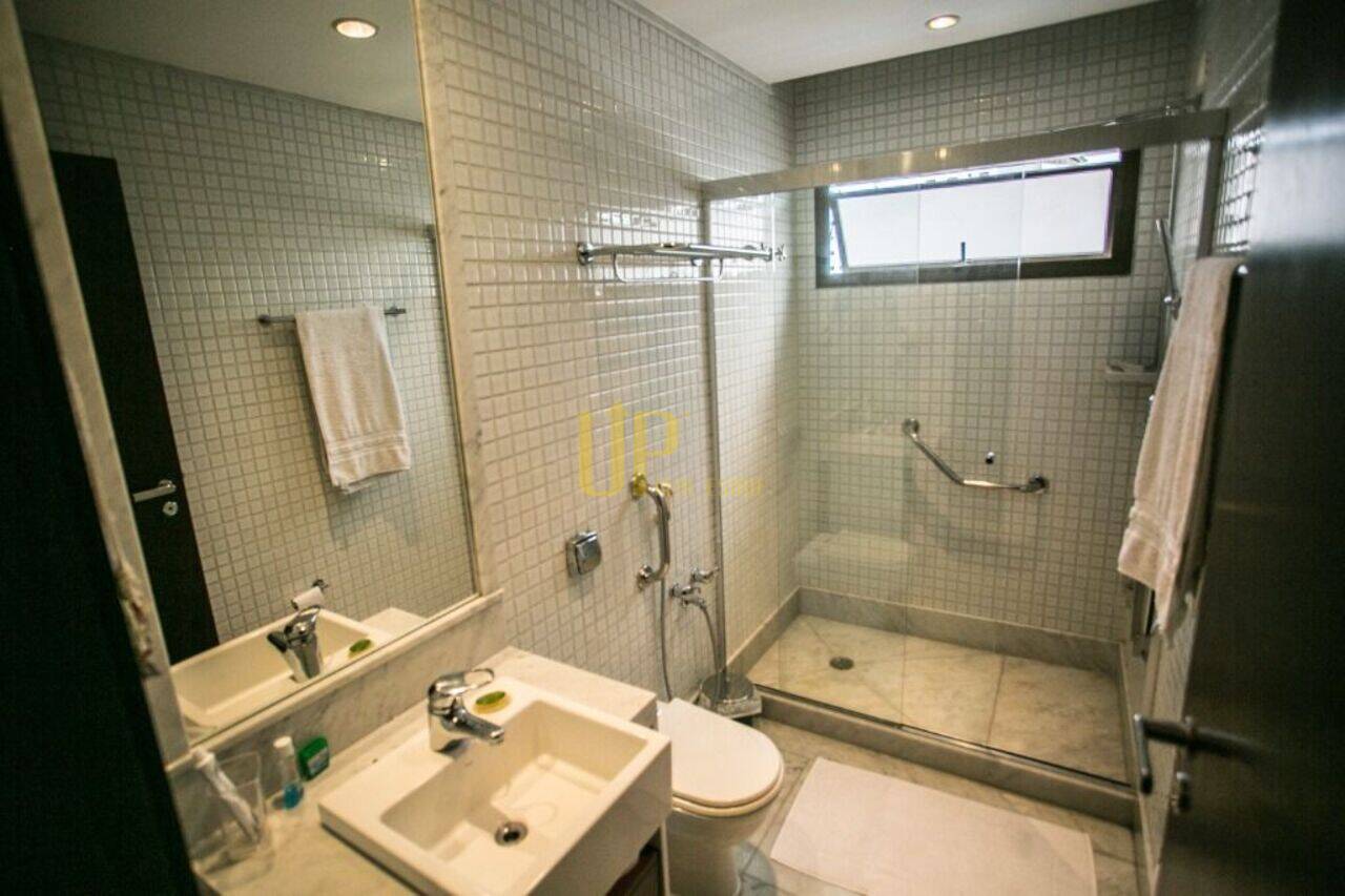 Apartamento com 3 suítes, 3 banheiros, 4 vagas à venda, 280 m² por R$ 2.500.000 - Aclimação - São Paulo/SP