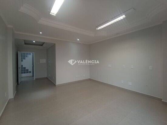 Sala de 50 m² Centro - Cascavel, aluguel por R$ 2.100/mês