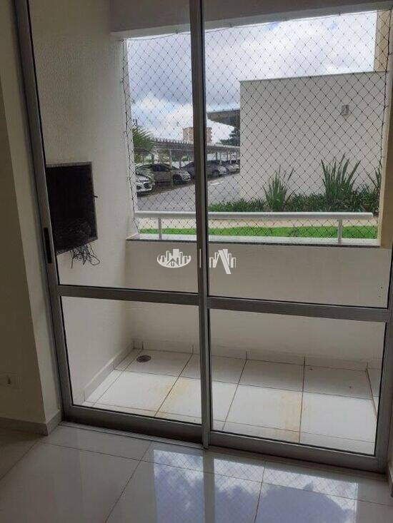 Apartamento na zona leste.