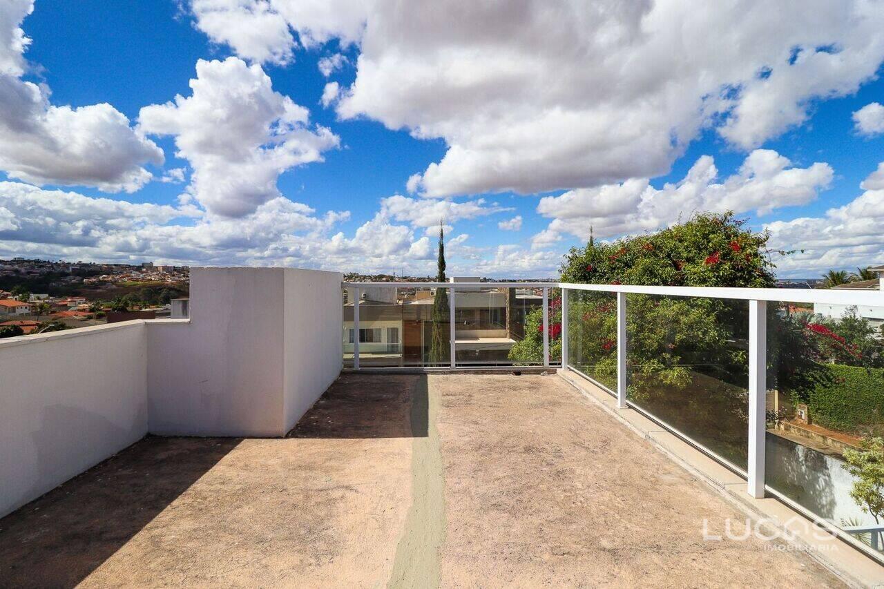 Casa Setor Habitacional Samambaia, Vicente Pires - DF