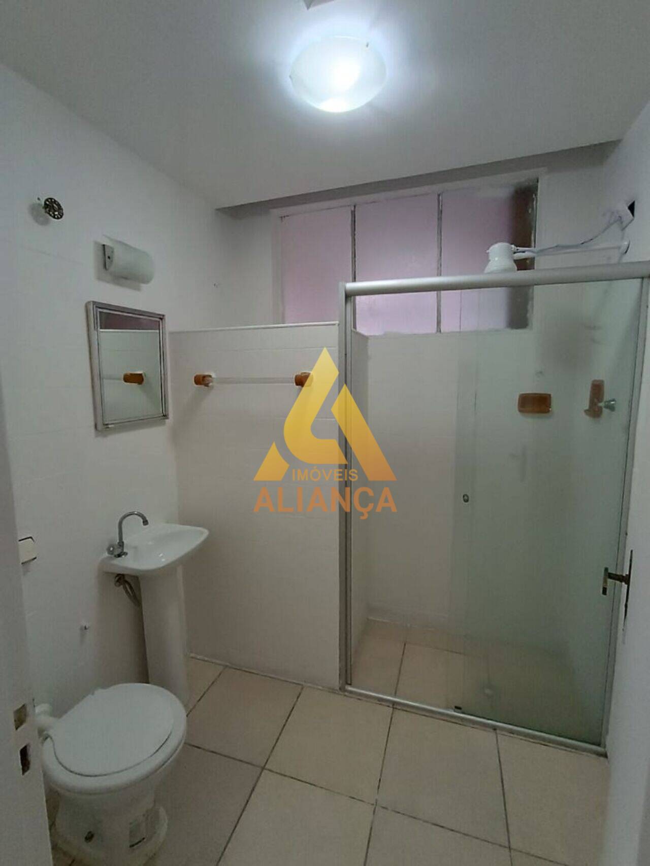 Apartamento Boqueirão, Santos - SP