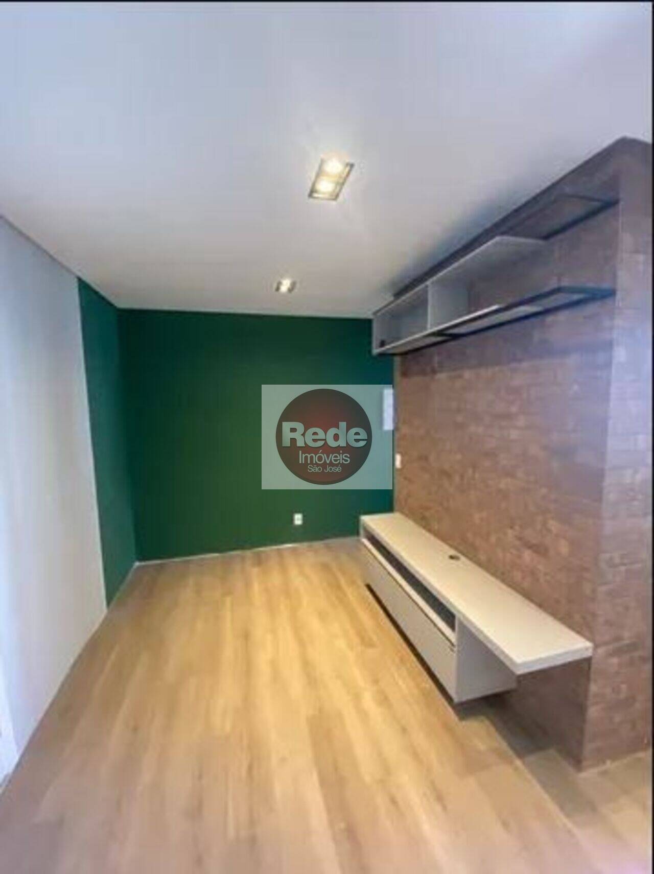 Apartamento Parque Industrial, São José dos Campos - SP