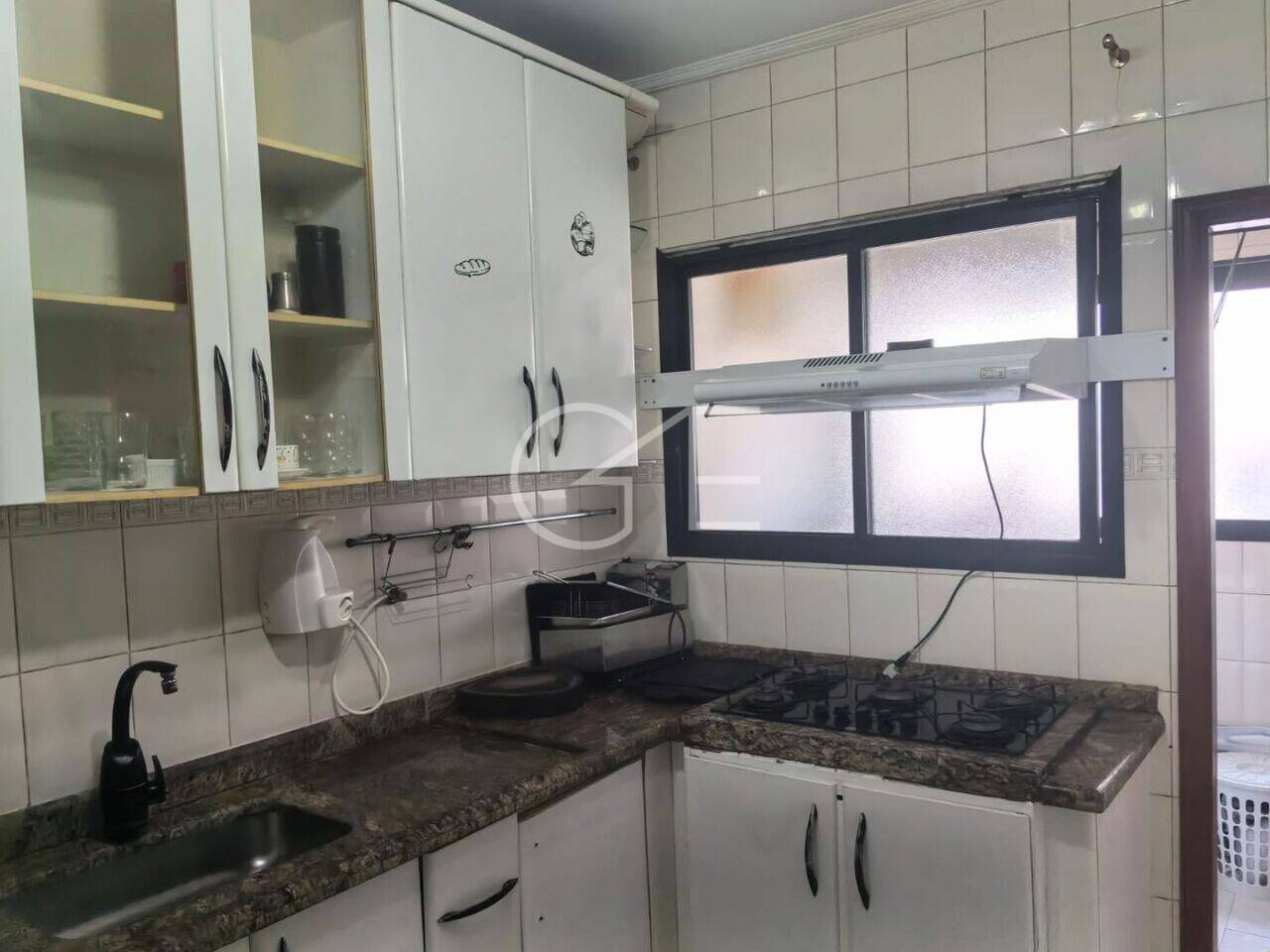 Apartamento Encruzilhada, Santos - SP