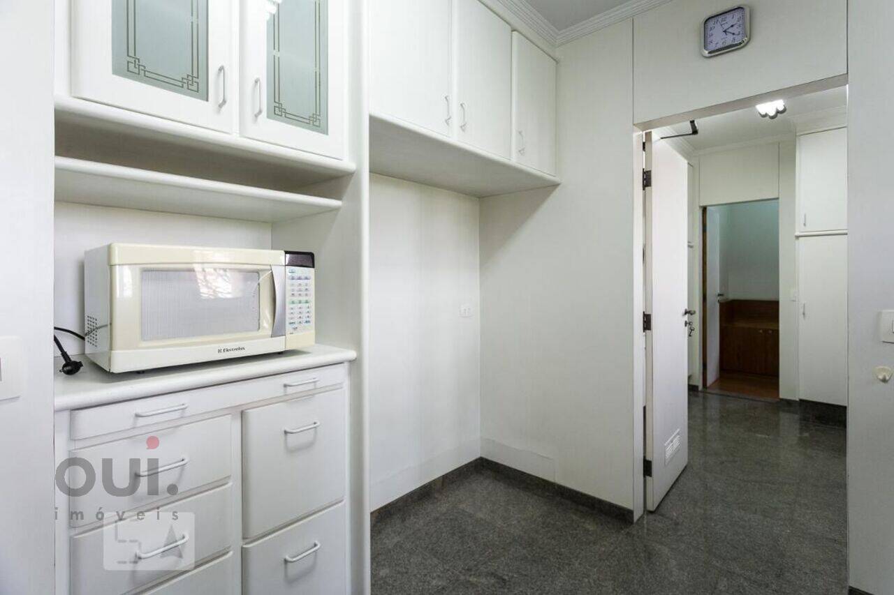 Apartamento Moema, São Paulo - SP