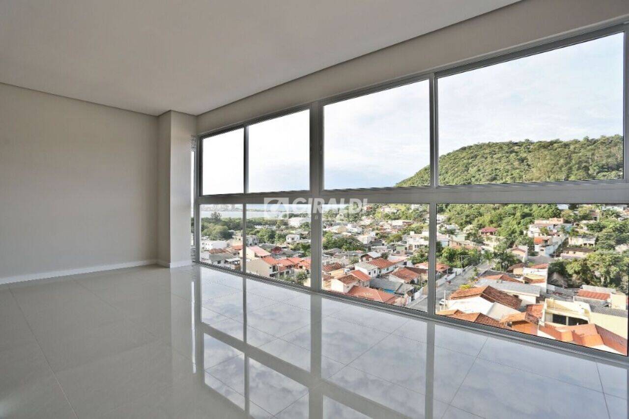 Loft Bairro Fazenda, Itajaí - SC