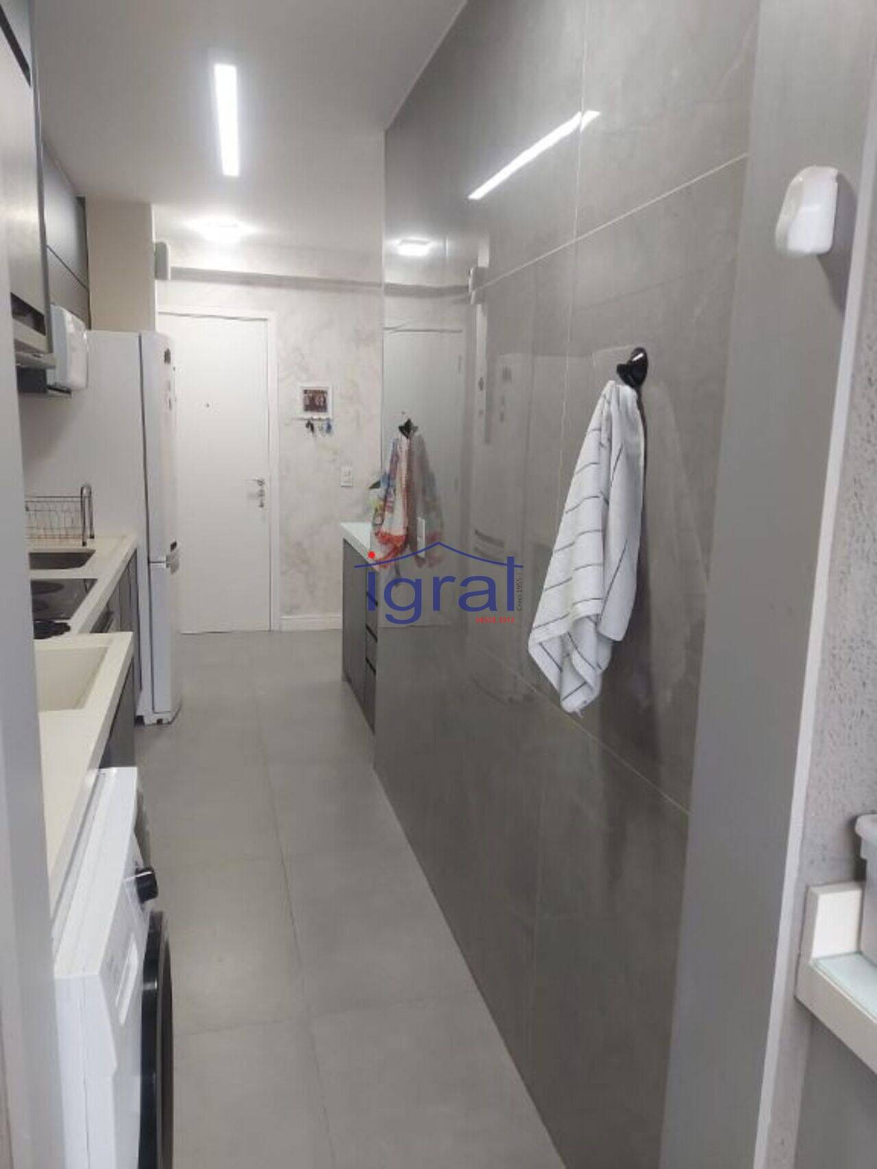 Apartamento Campo Grande, São Paulo - SP