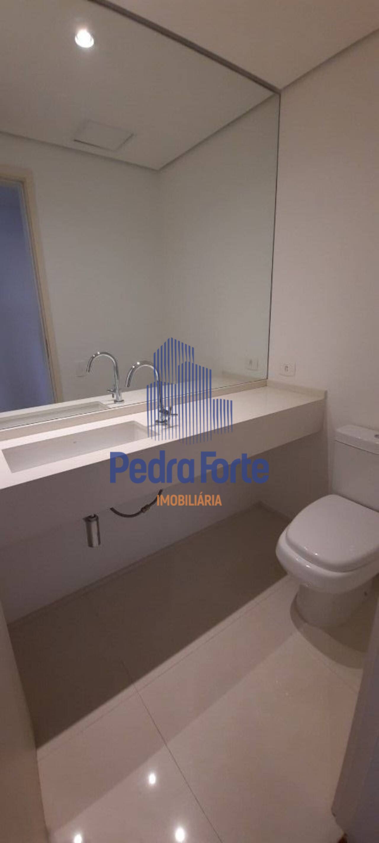 Apartamento Vila Olímpia, São Paulo - SP