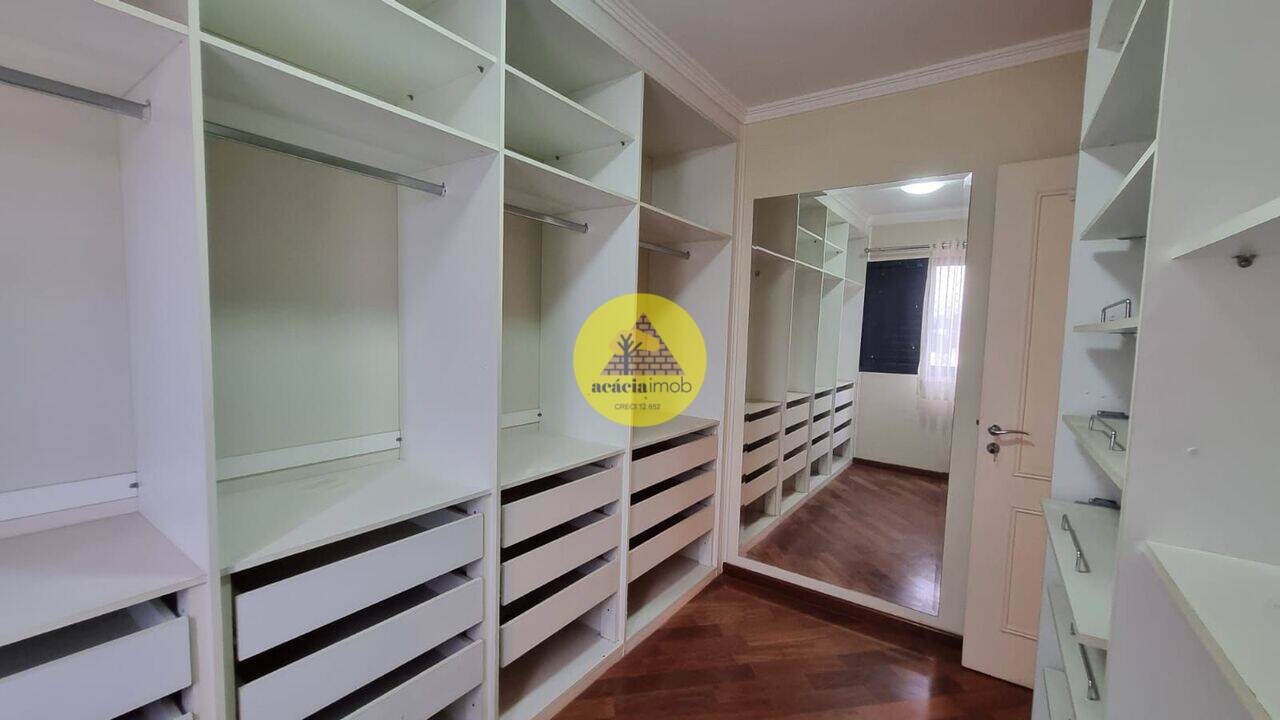 Apartamento Conjunto Residencial Vista Verde, São Paulo - SP